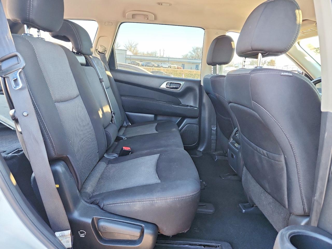 2017 NISSAN PATHFINDER photo 21