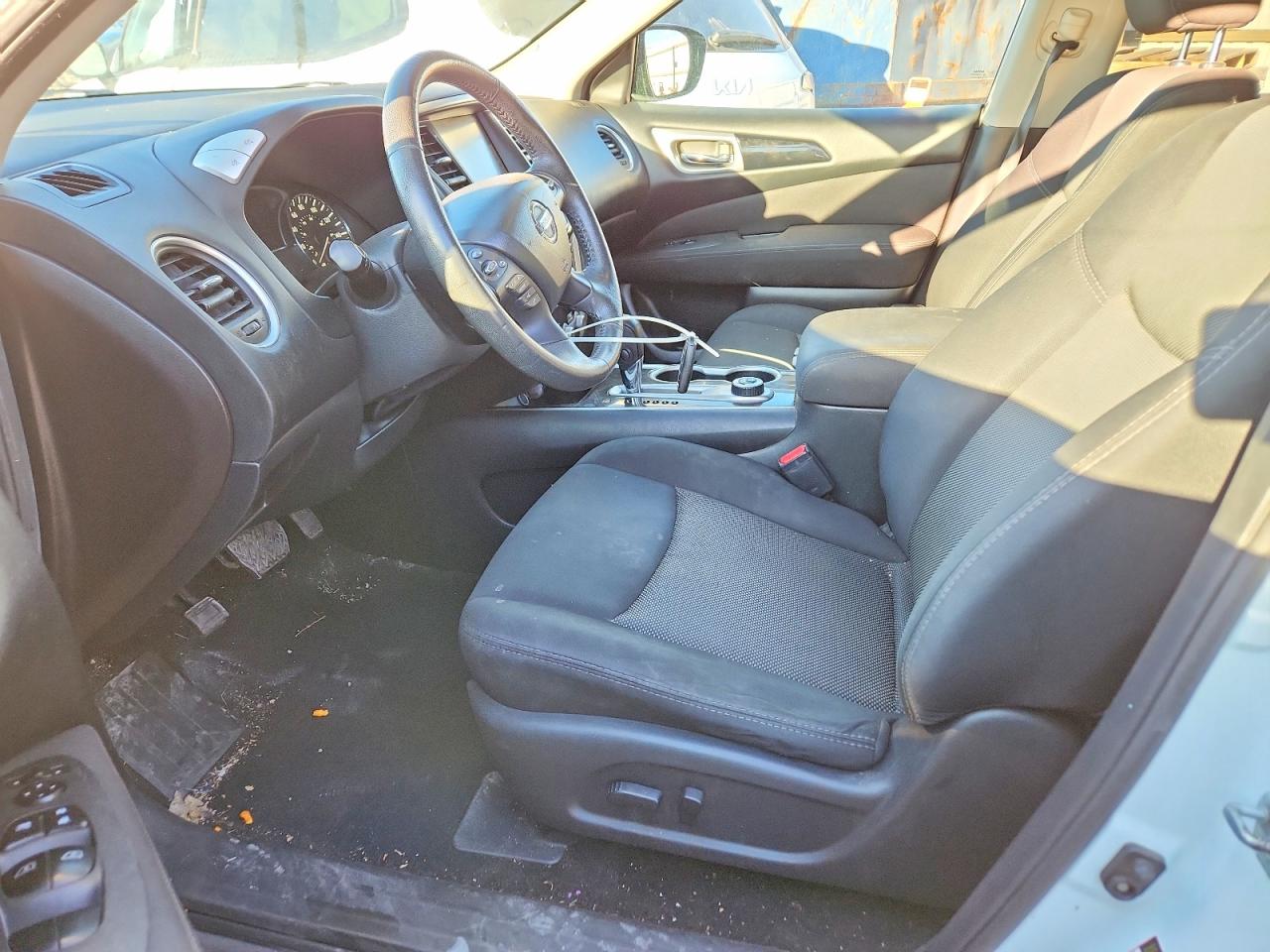 2017 NISSAN PATHFINDER photo 13