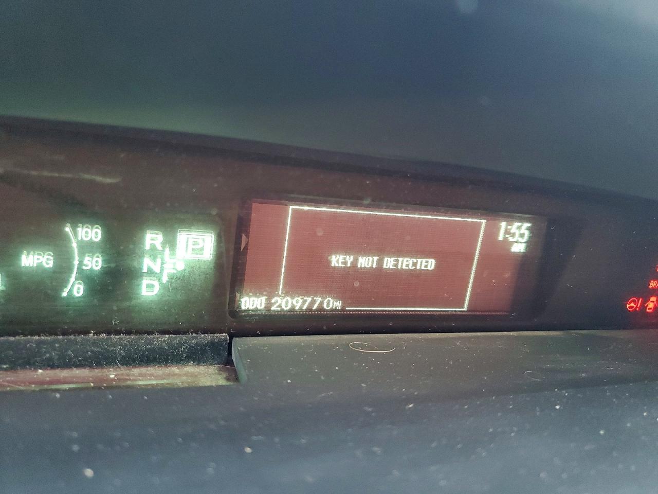 2010 TOYOTA PRIUS photo 9