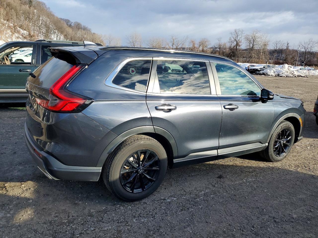 2024 HONDA CR-V SPORT-L photo 3