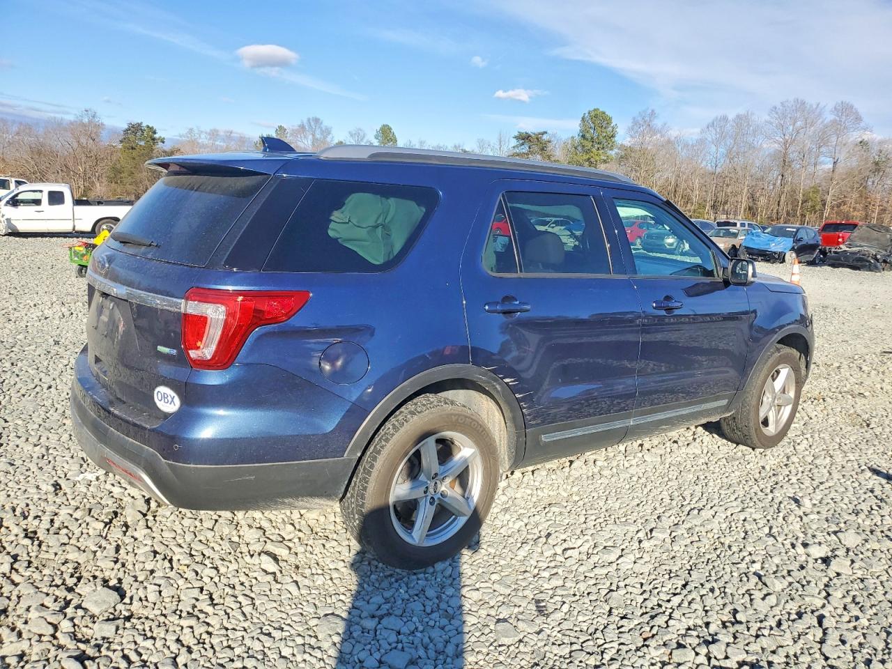 2016 FORD EXPLORER XLT photo 3