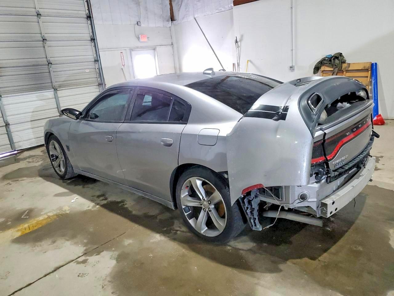 2016 DODGE CHARGER R/T photo 2