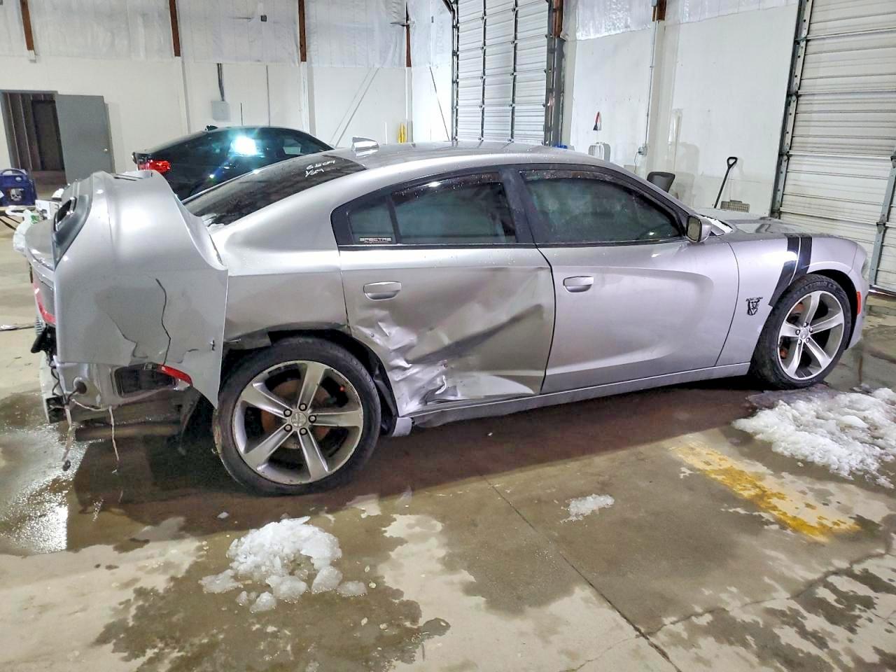2016 DODGE CHARGER R/T photo 3