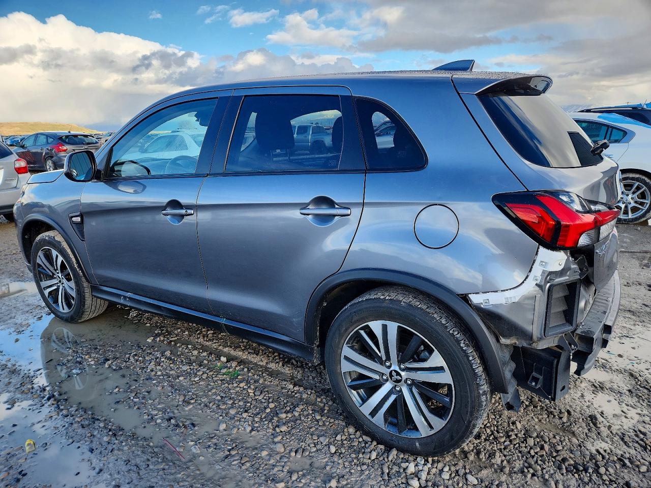 2023 MITSUBISHI OUTLANDER SPORT S/SE photo 2