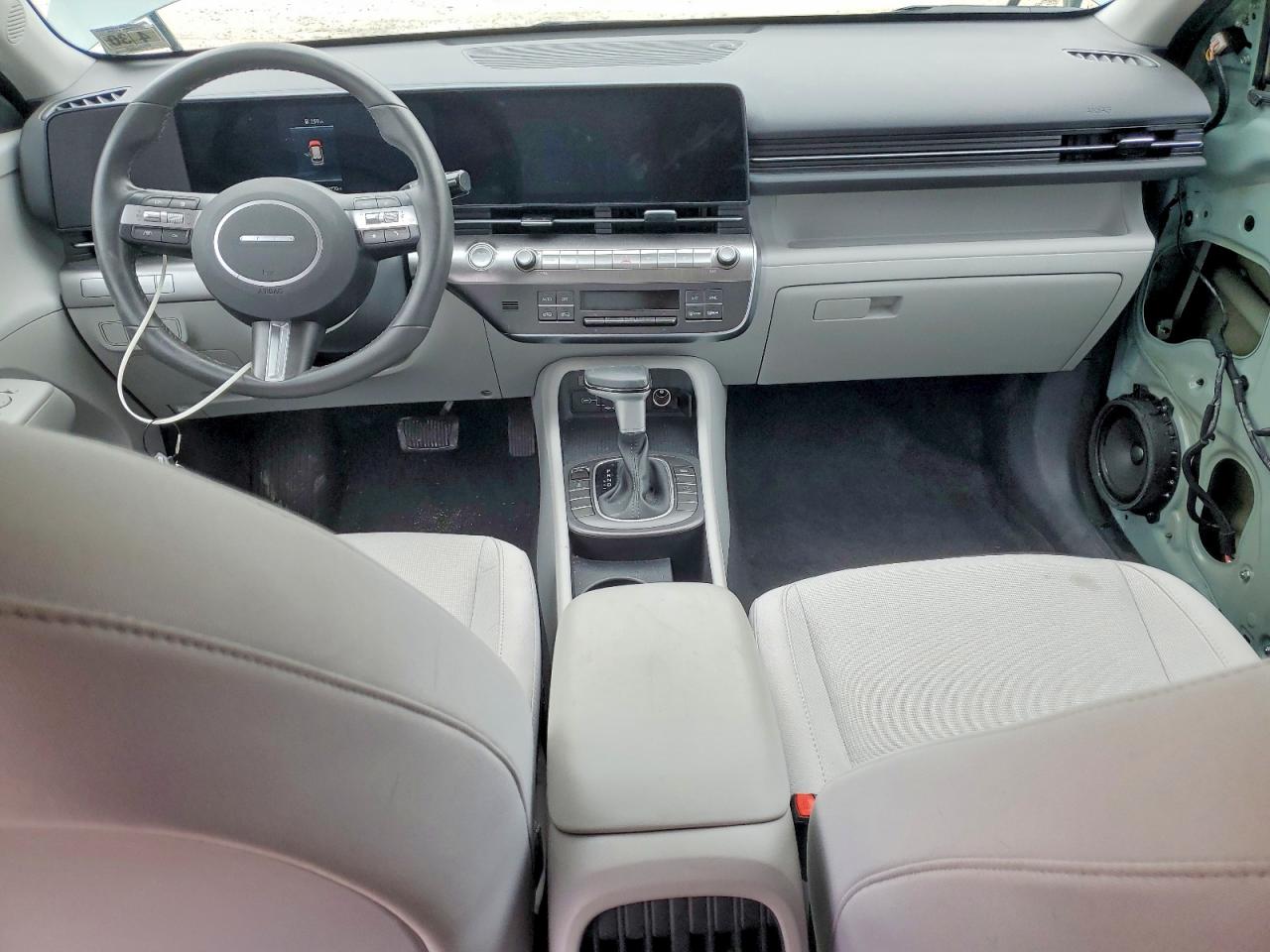 2025 HYUNDAI KONA SEL photo 15