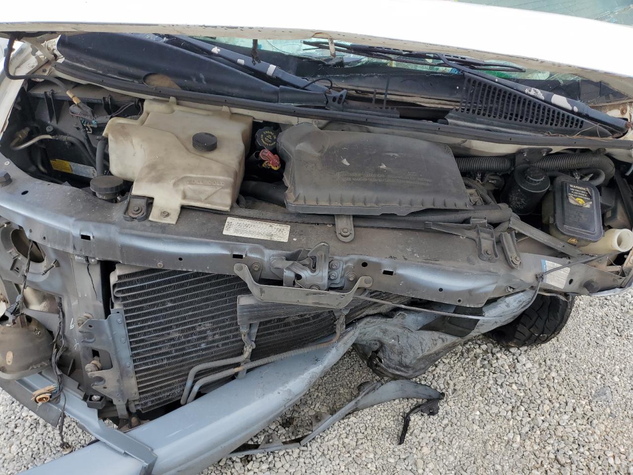 1998 GMC SAVANA photo 34