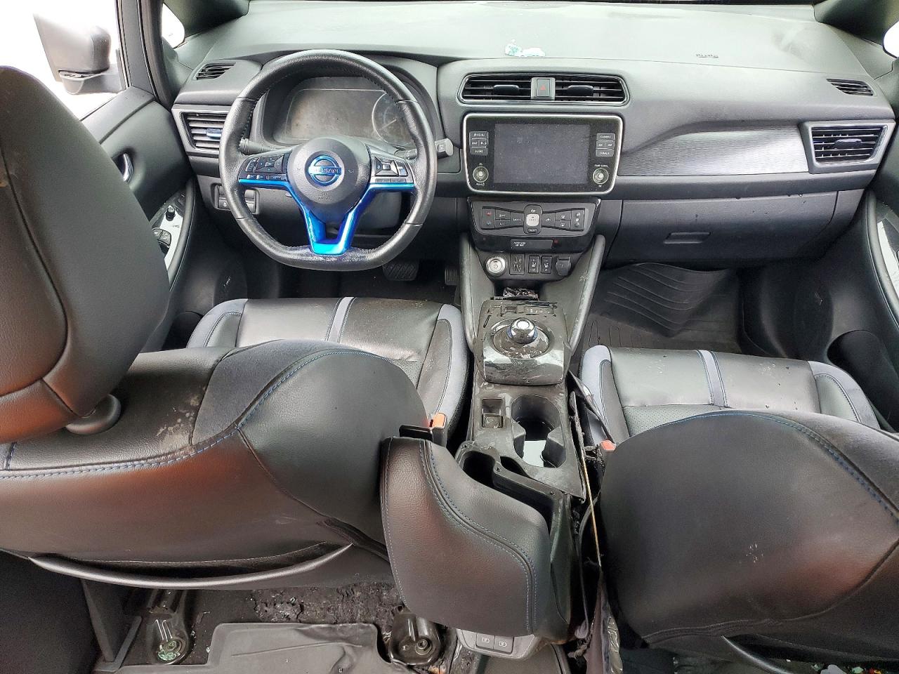 2022 NISSAN LEAF SL PLUS photo 8