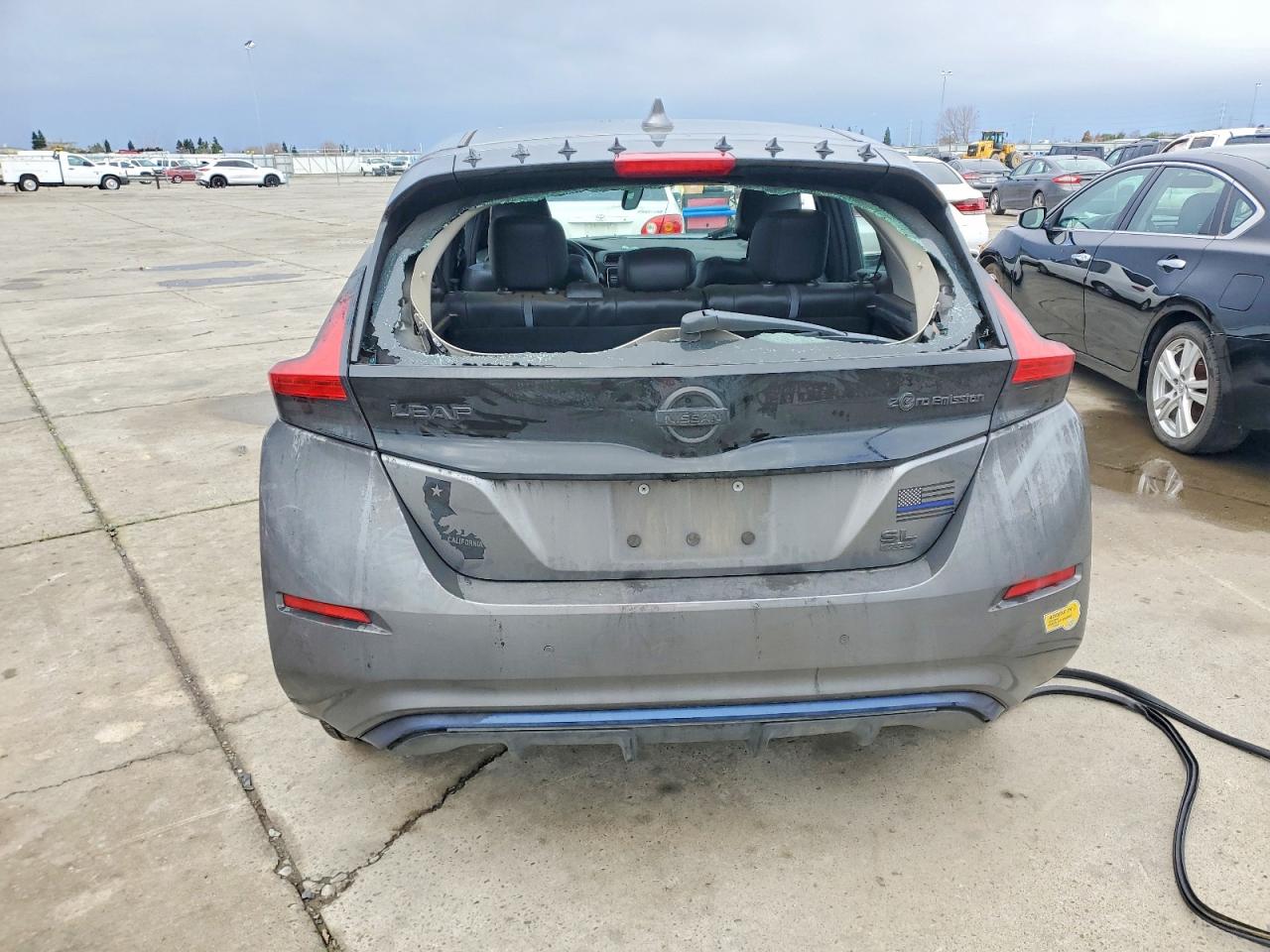 2022 NISSAN LEAF SL PLUS photo 6