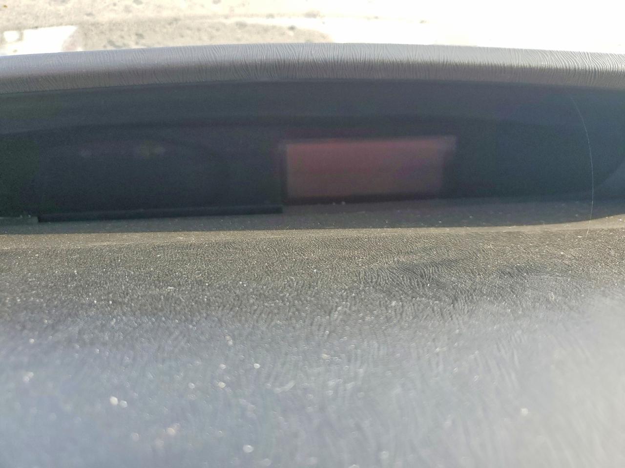 2015 TOYOTA PRIUS photo 9