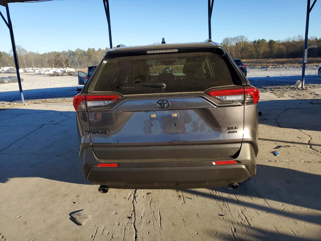 2025 TOYOTA RAV4 XLE photo 6