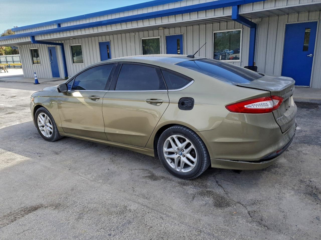 2013 FORD FUSION SE photo 2