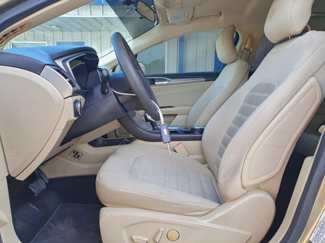 2013 FORD FUSION SE photo 7