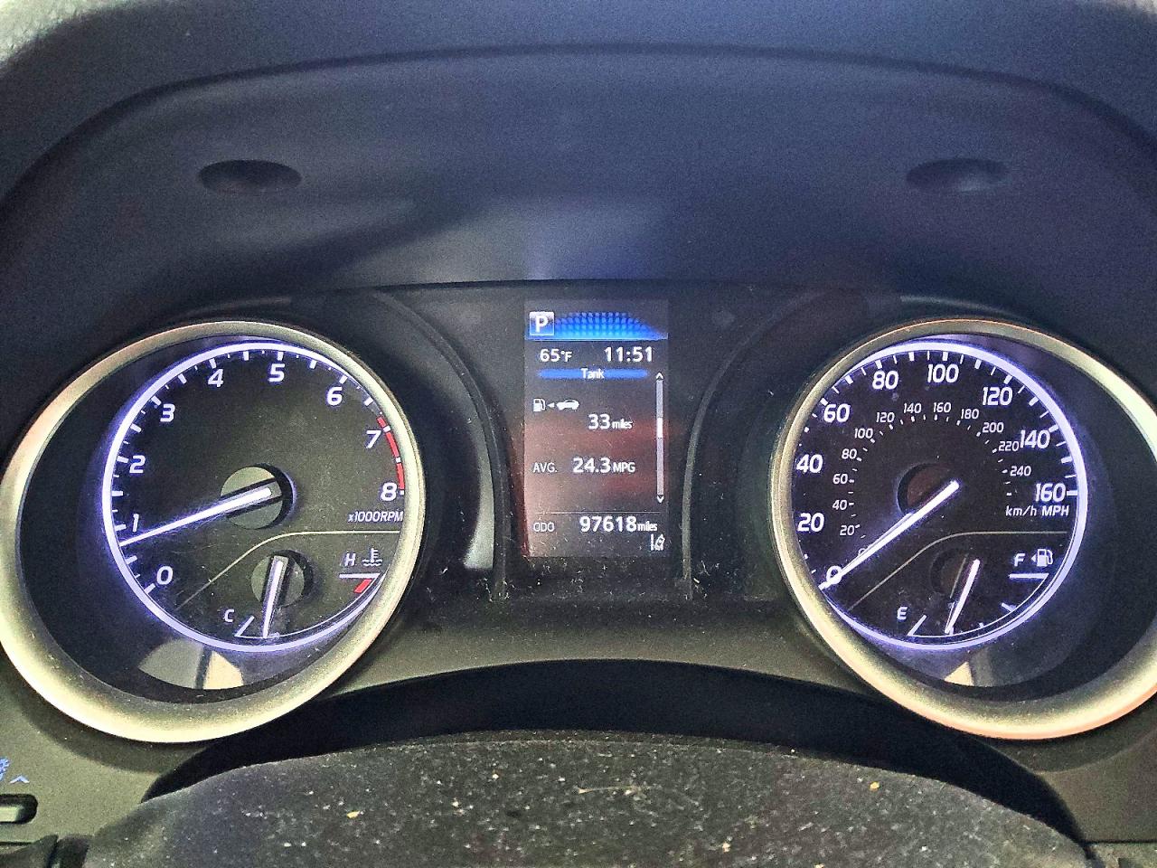 2021 TOYOTA CAMRY LE photo 9