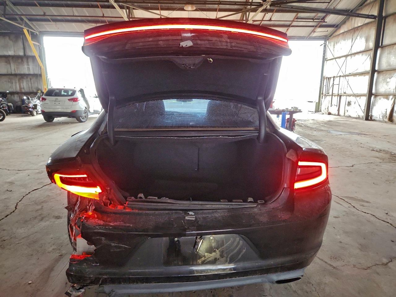 2016 DODGE CHARGER SXT photo 11