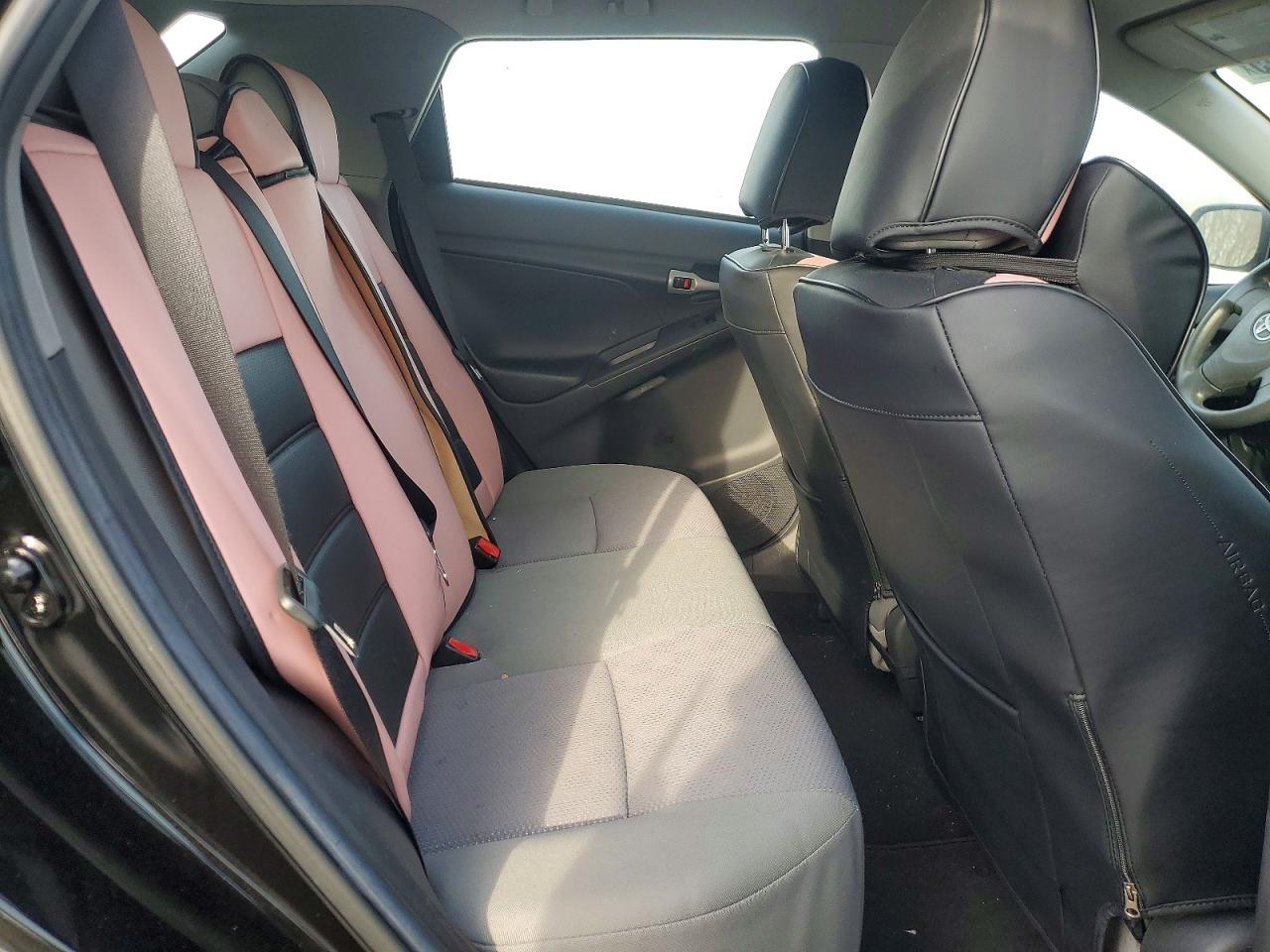 2010 TOYOTA COROLLA MATRIX S photo 19