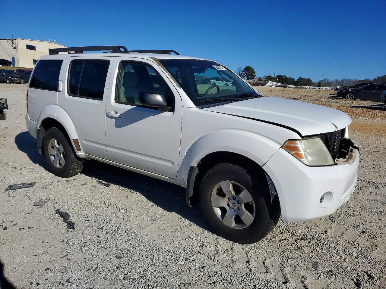 2010 NISSAN PATHFINDER S photo 4