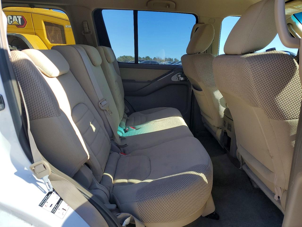 2010 NISSAN PATHFINDER S photo 11