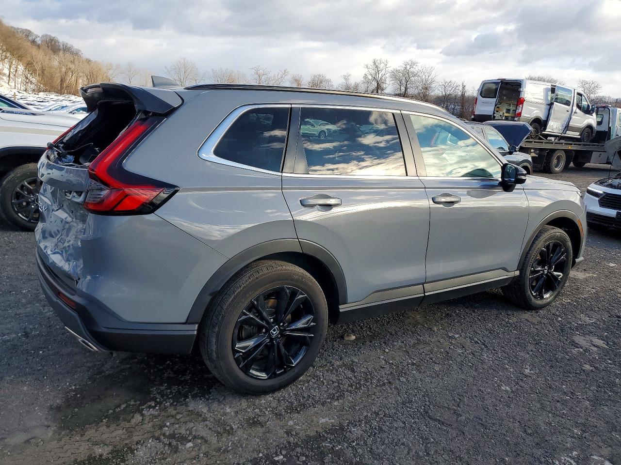 2025 HONDA CR-V SPORT TOURING photo 3