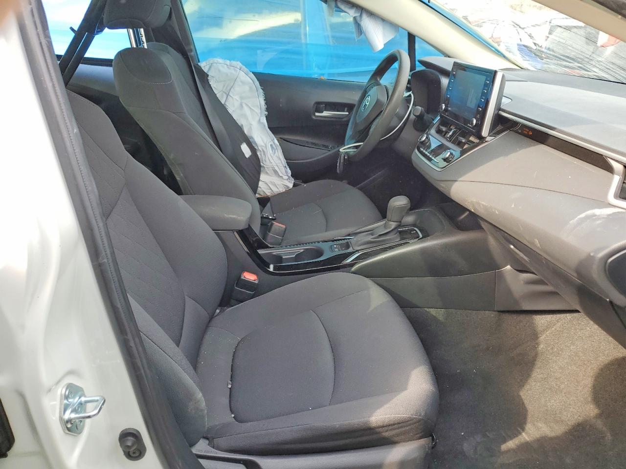 2021 TOYOTA COROLLA LE photo 7
