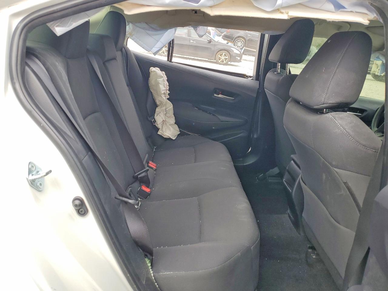 2021 TOYOTA COROLLA LE photo 10