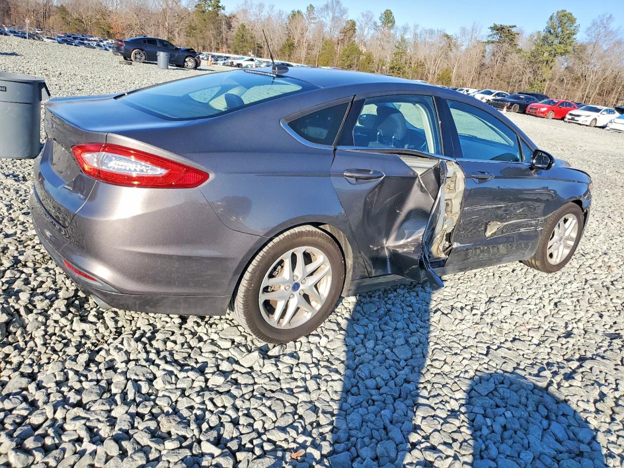 2014 FORD FUSION SE photo 3