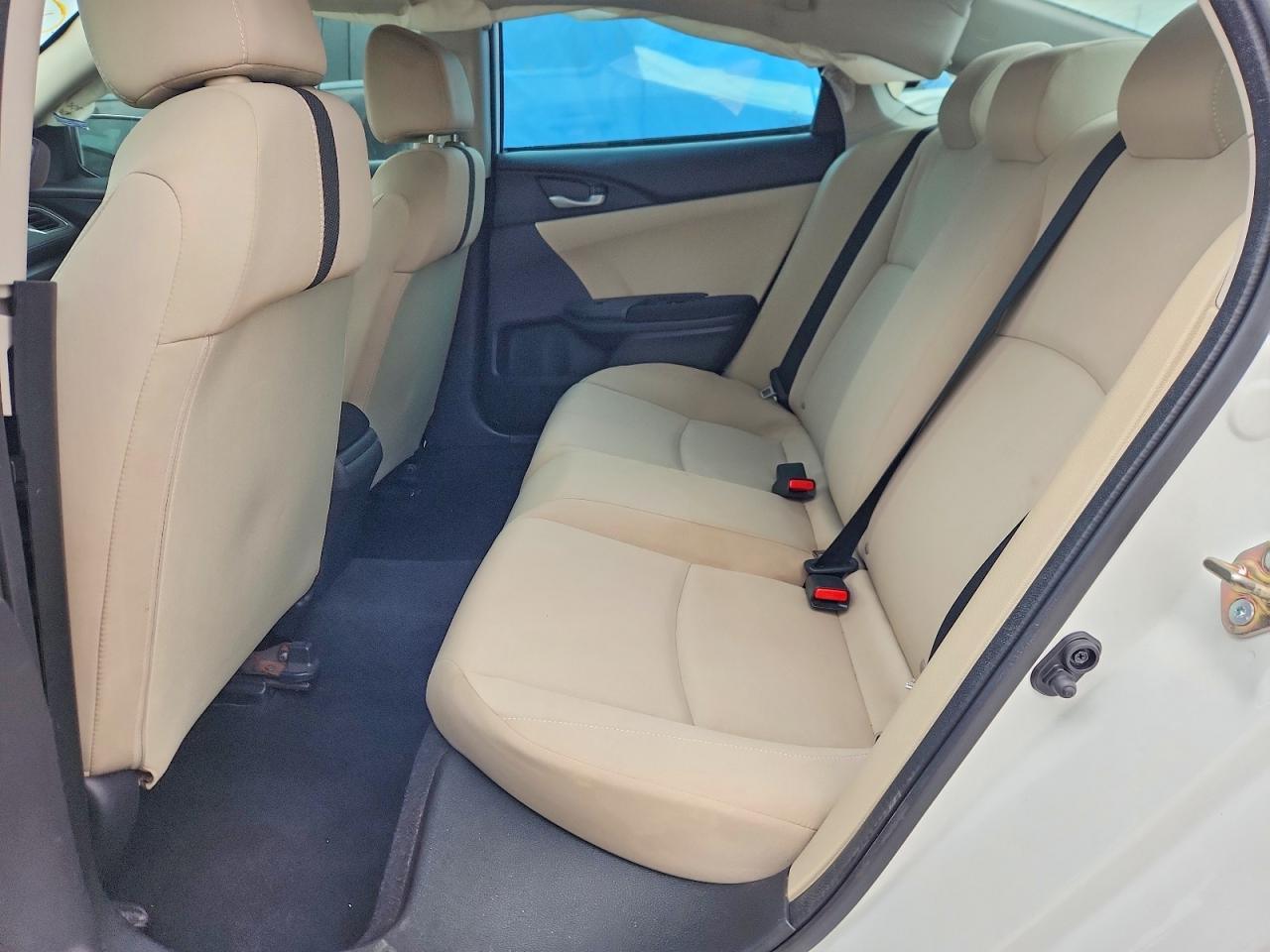 2016 HONDA CIVIC LX photo 10