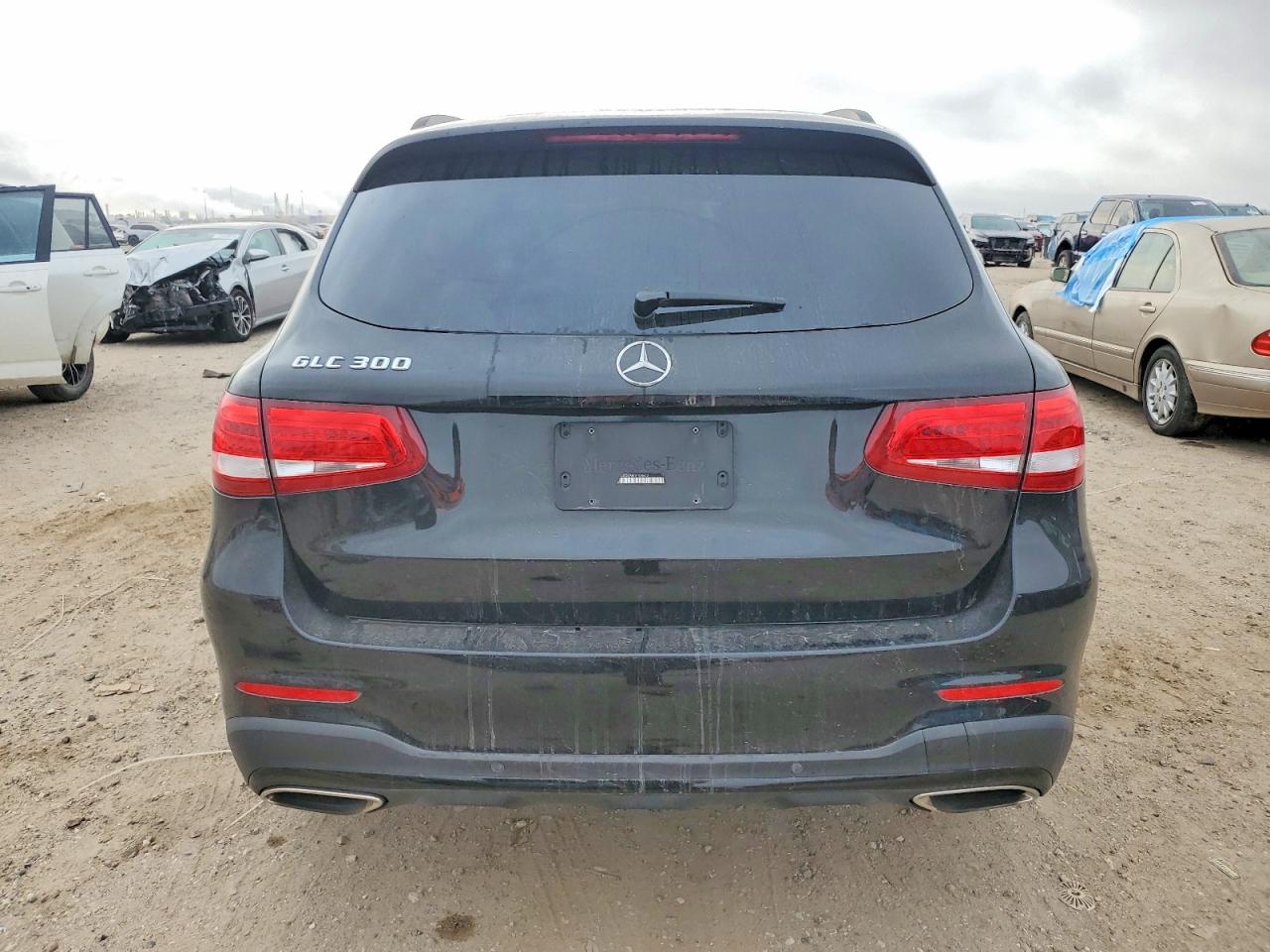 2016 MERCEDES-BENZ GLC 300 photo 11