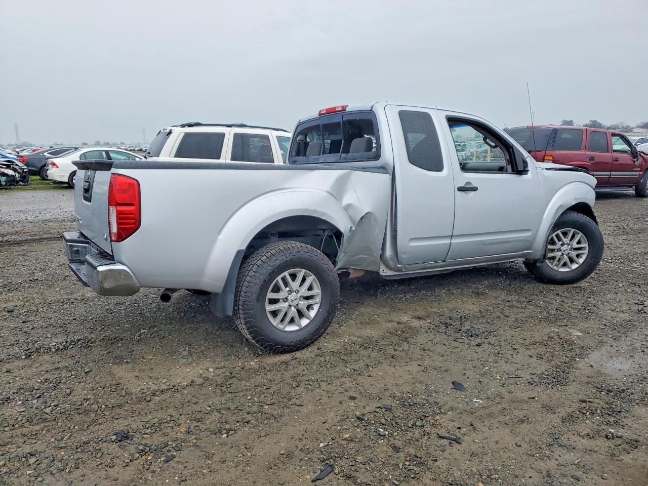 2018 NISSAN FRONTIER S photo 5