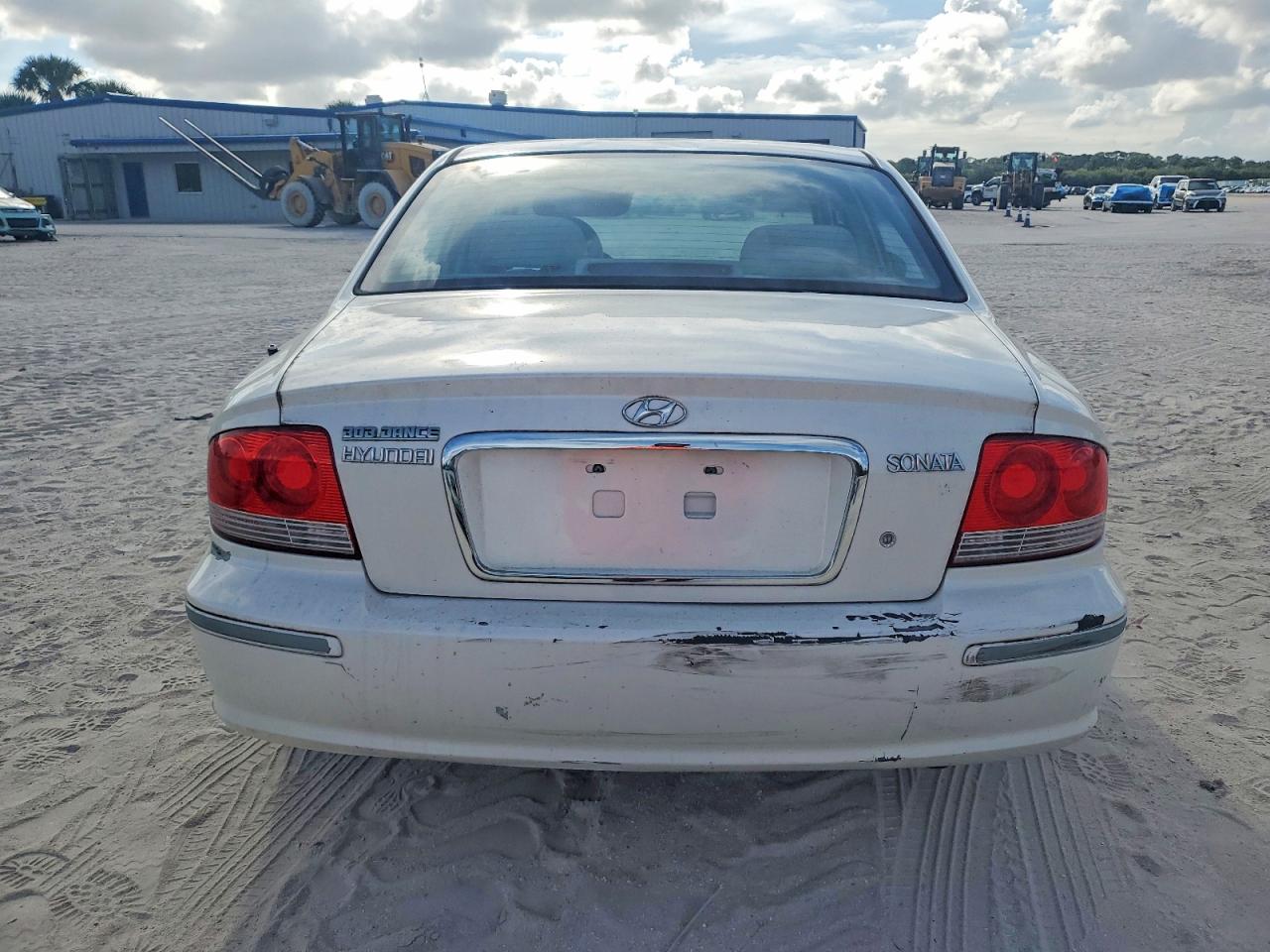 2004 HYUNDAI SONATA GLS photo 6