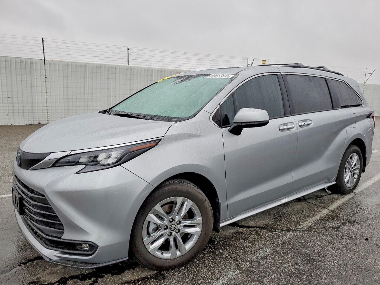 2025 TOYOTA SIENNA
