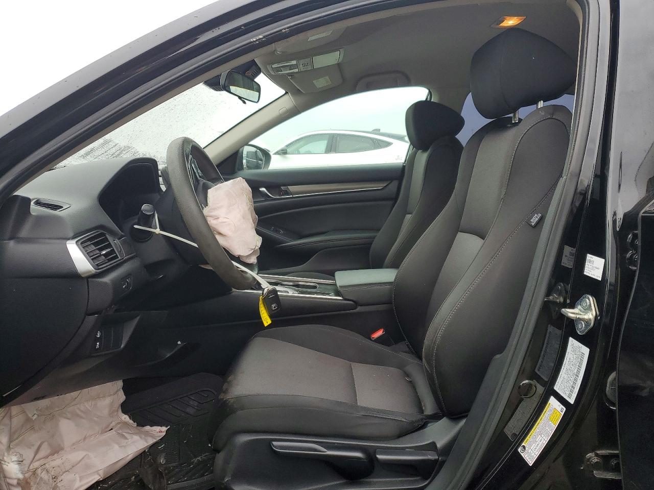 2020 HONDA ACCORD LX photo 7