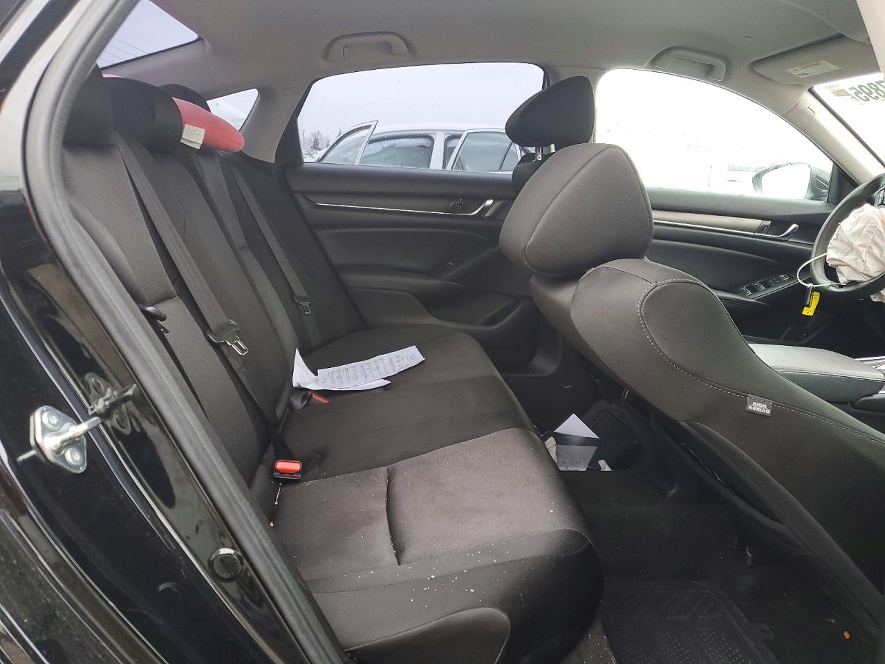 2020 HONDA ACCORD LX photo 10