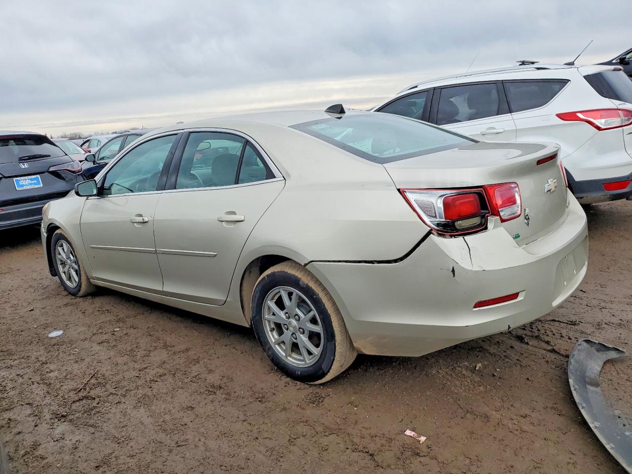 2014 CHEVROLET MALIBU LS photo 2