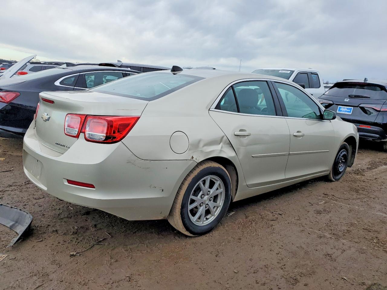 2014 CHEVROLET MALIBU LS photo 3
