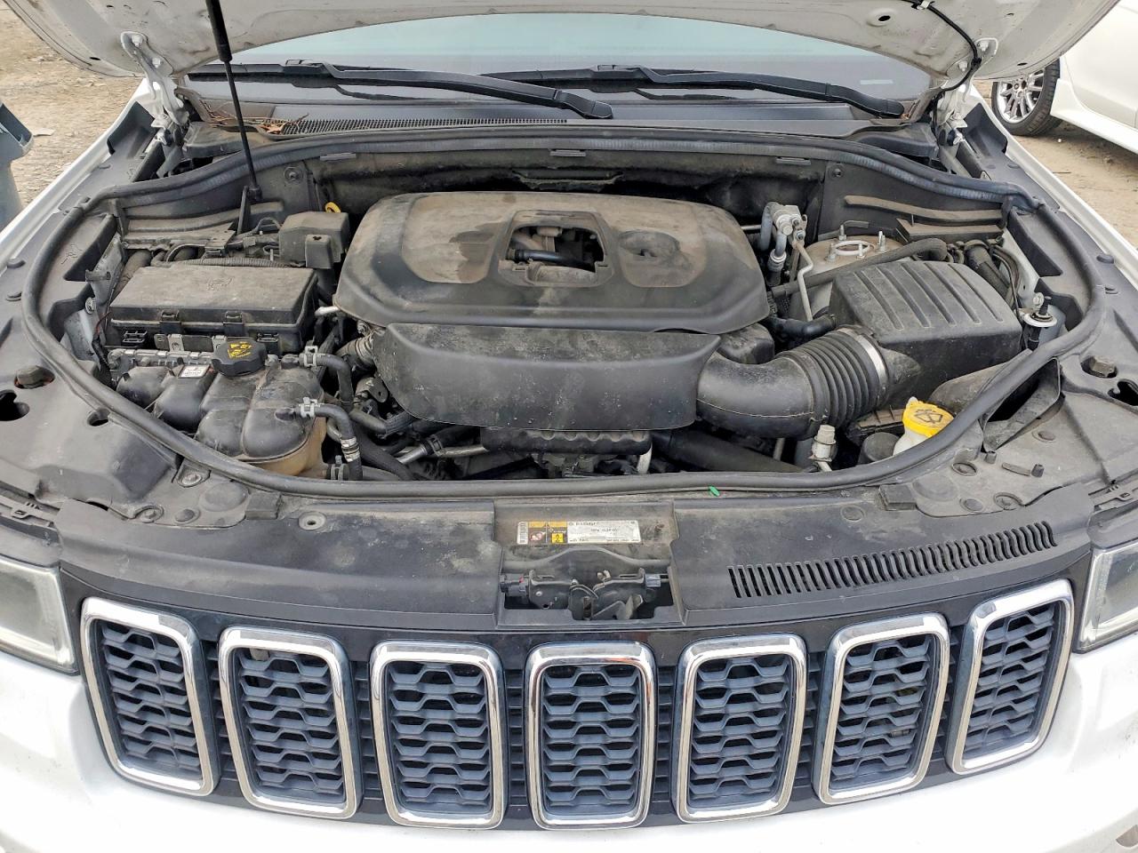 2018 JEEP GRAND CHEROKEE LIMITED photo 12