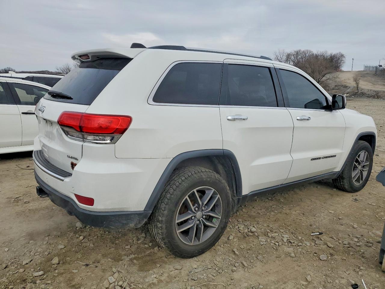 2018 JEEP GRAND CHEROKEE LIMITED photo 3