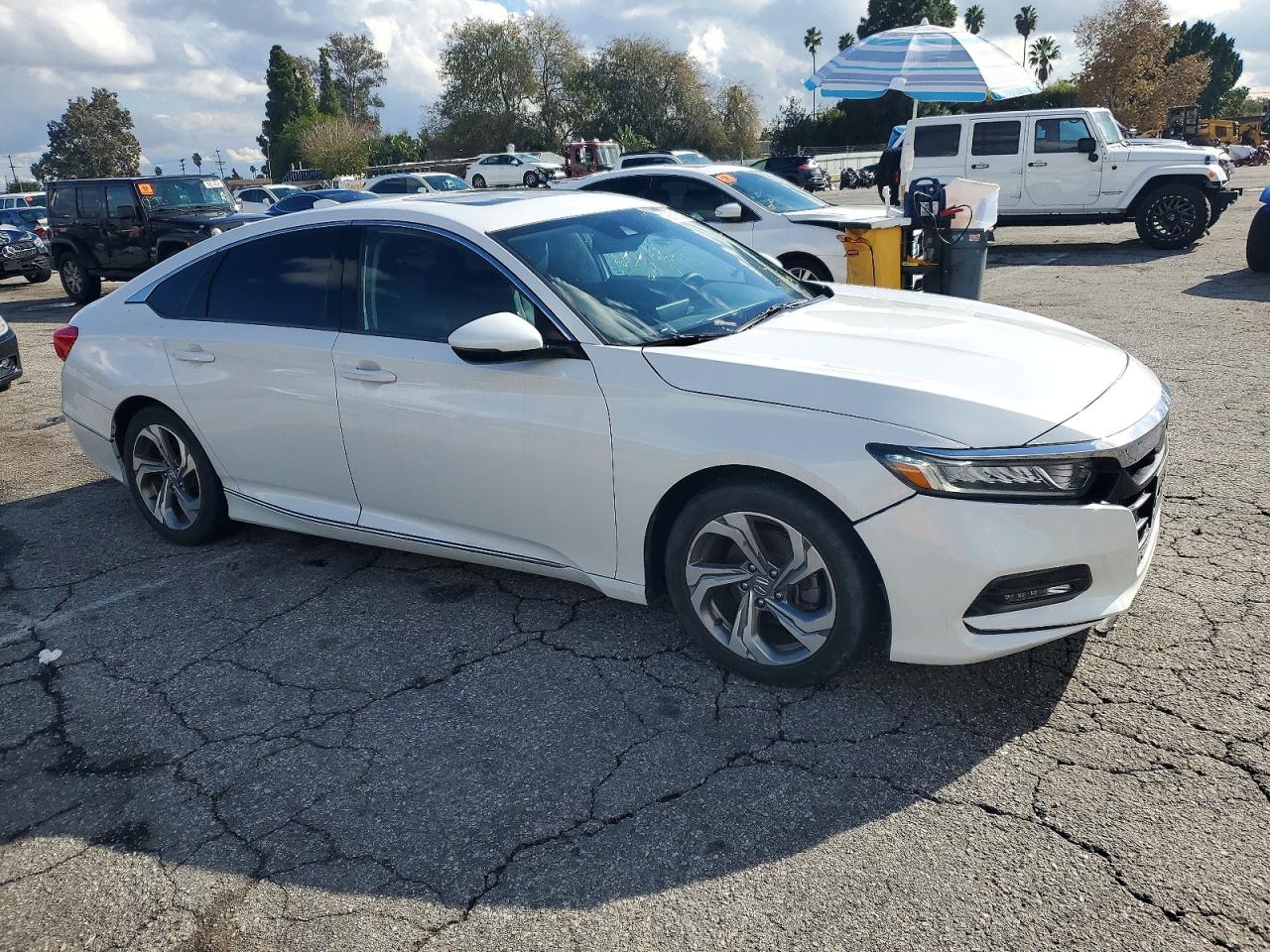 2018 HONDA ACCORD EXL photo 4
