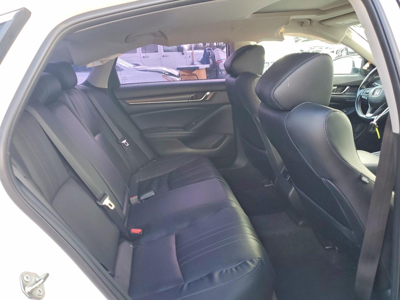 2018 HONDA ACCORD EXL photo 10