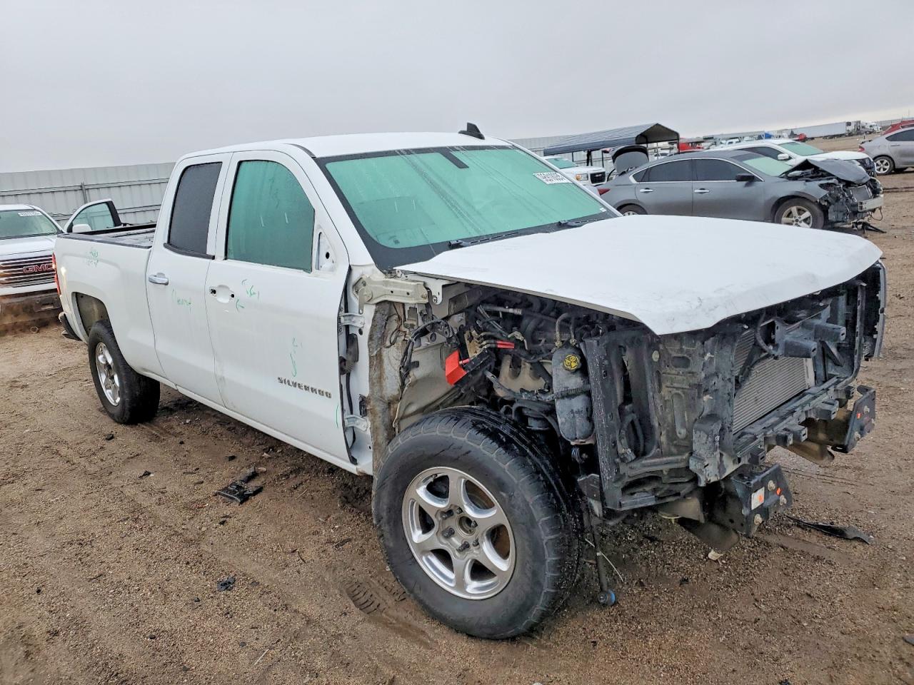2015 CHEVROLET SILVERADO C1500 photo 4