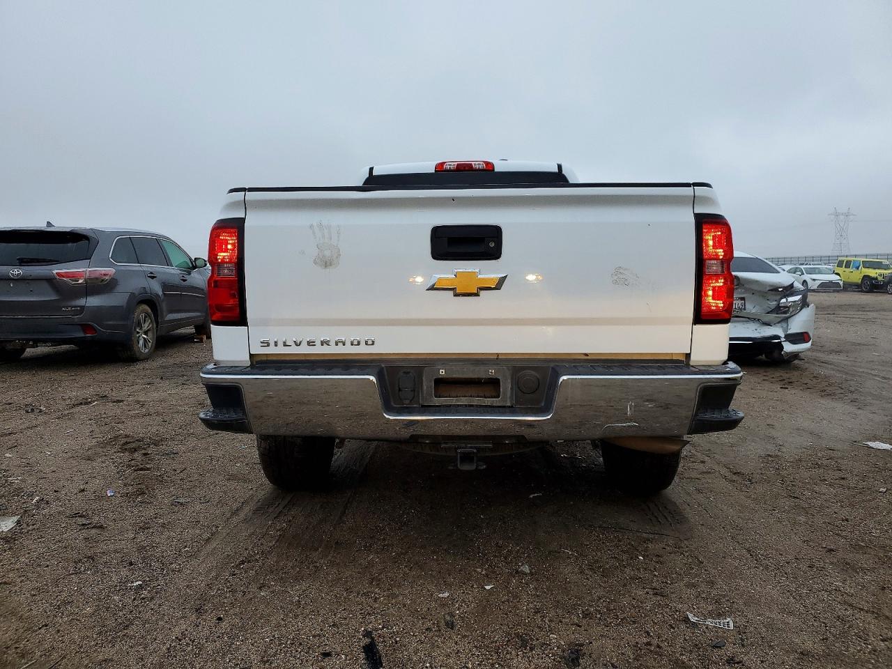 2015 CHEVROLET SILVERADO C1500 photo 6