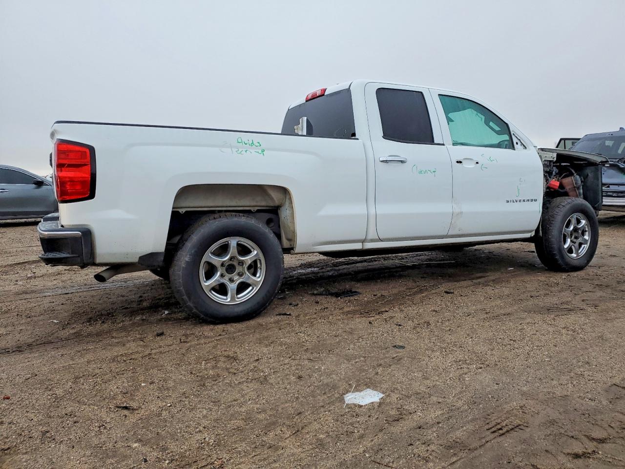 2015 CHEVROLET SILVERADO C1500 photo 3