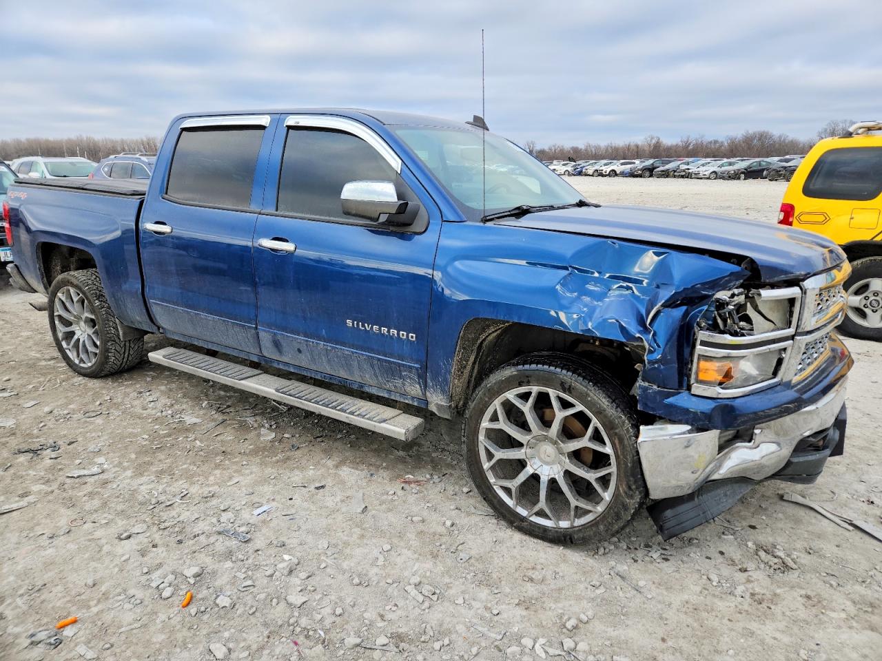 2015 CHEVROLET SILVERADO K1500 LT photo 4