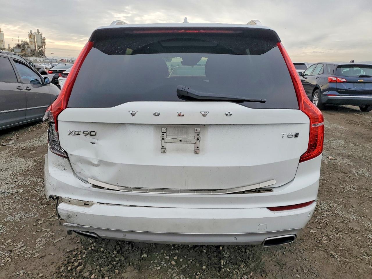 2017 VOLVO XC90 T6 photo 6