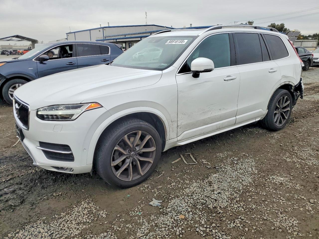 2017 VOLVO XC90