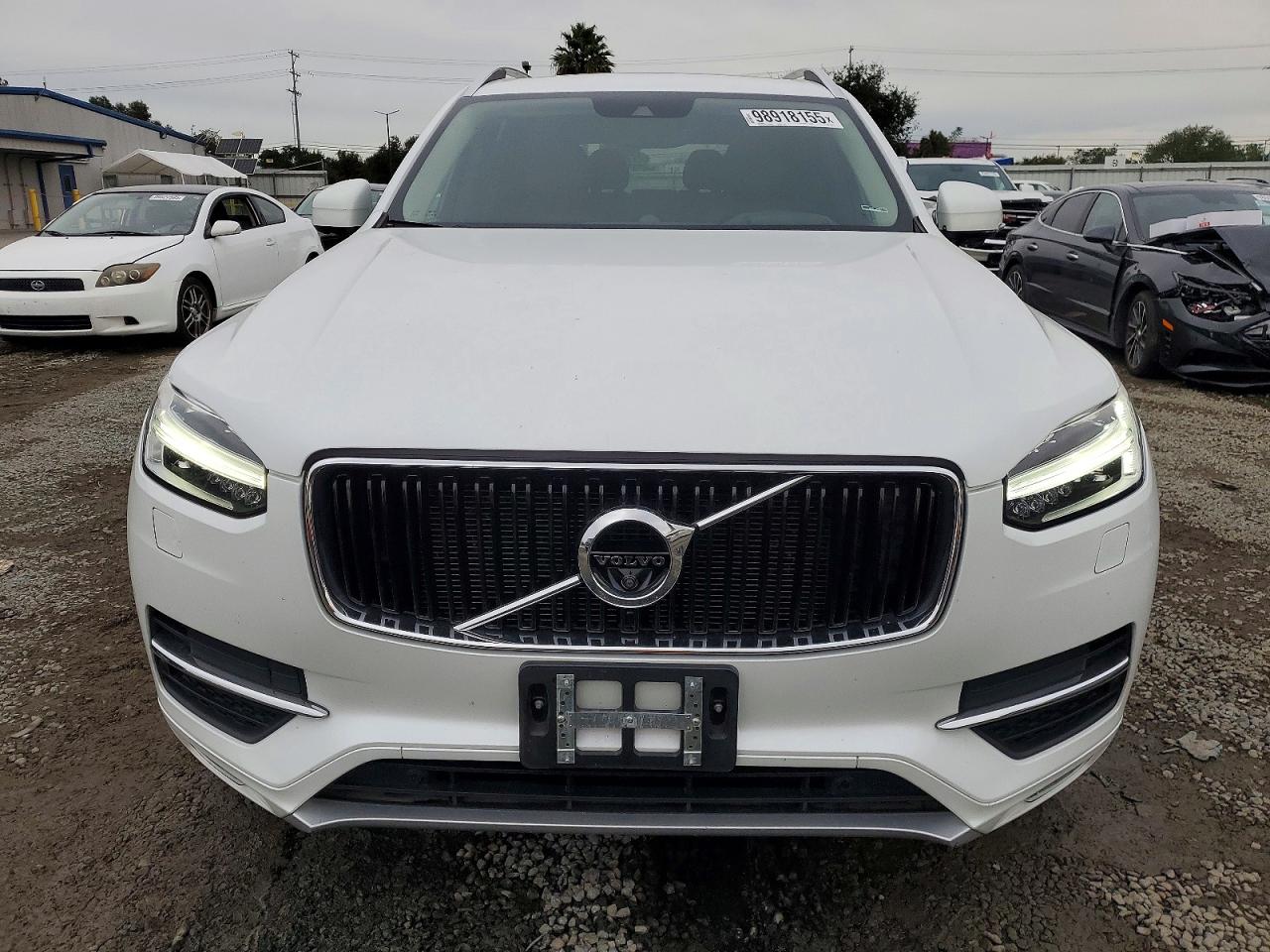 2017 VOLVO XC90 T6 photo 5