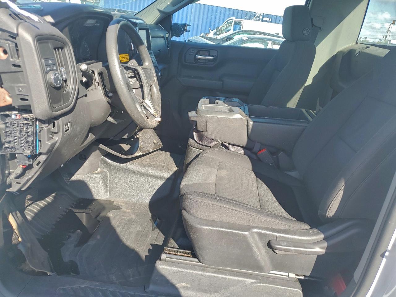 2023 CHEVROLET SILVERADO C1500 photo 7
