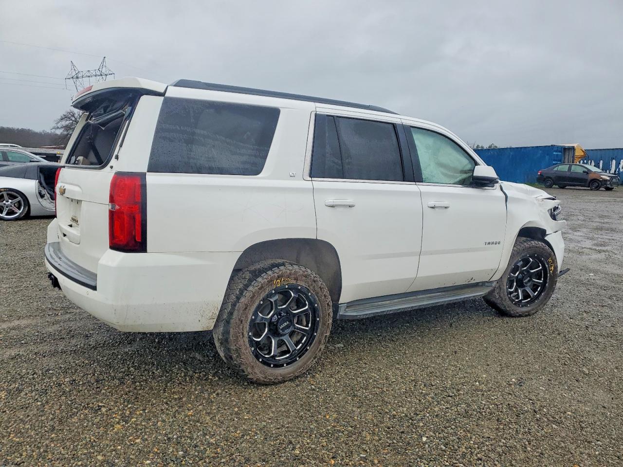 2015 CHEVROLET TAHOE K1500 LT photo 3