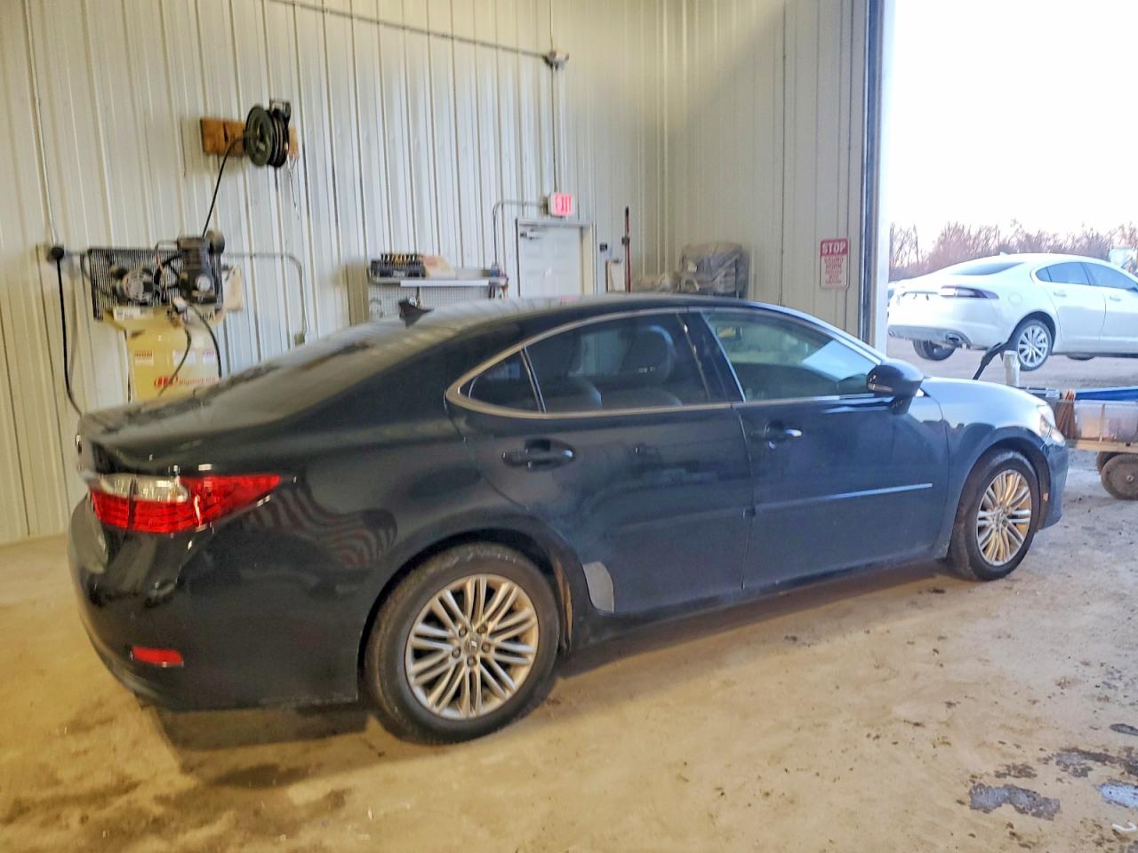2013 LEXUS ES 350 photo 5