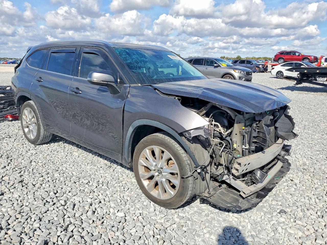 2021 TOYOTA HIGHLANDER LIMITED photo 10