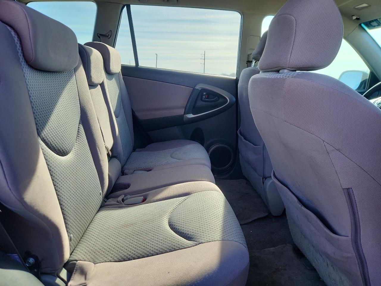 2006 TOYOTA RAV4 photo 11
